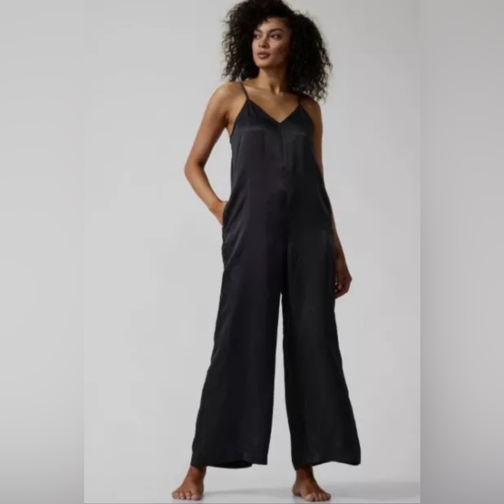 Athleta Women's Black Calm Cool Romper Silky Wide Leg Jumpsuit Size Large